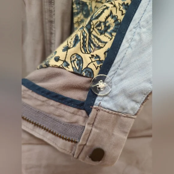 J Crew Men's Shorts - Picture 4 of 7